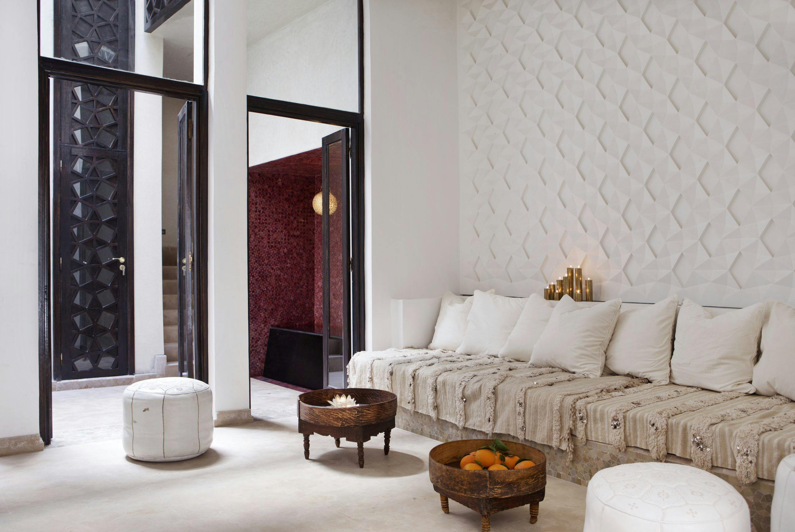 P’tit Habibi har et lite basseng på taket og rom innredet av en norsk arkitekt. P’tit Habibi riad.